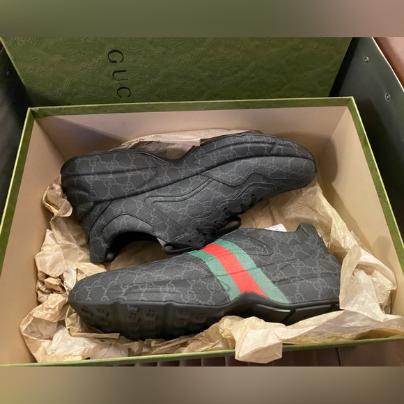 Gucci Men's Rhyton GG Supreme  Sneakers - Picture 3 of 16